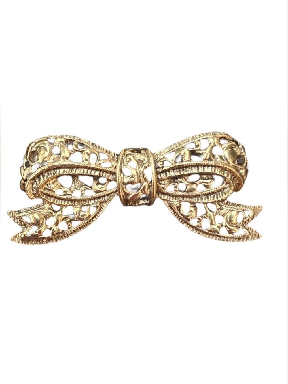 1928 Jewelry Co. Vintage Gold Tone Filigree Ribbon Bow Brooch Pin